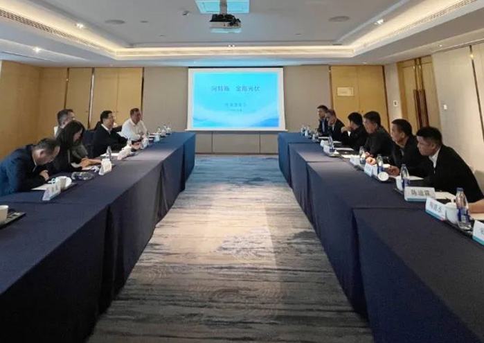 共话N型异质结电池未来 | 阿特斯集团董事长瞿晓铧一行莅临5001拉斯维加斯光伏参观交流